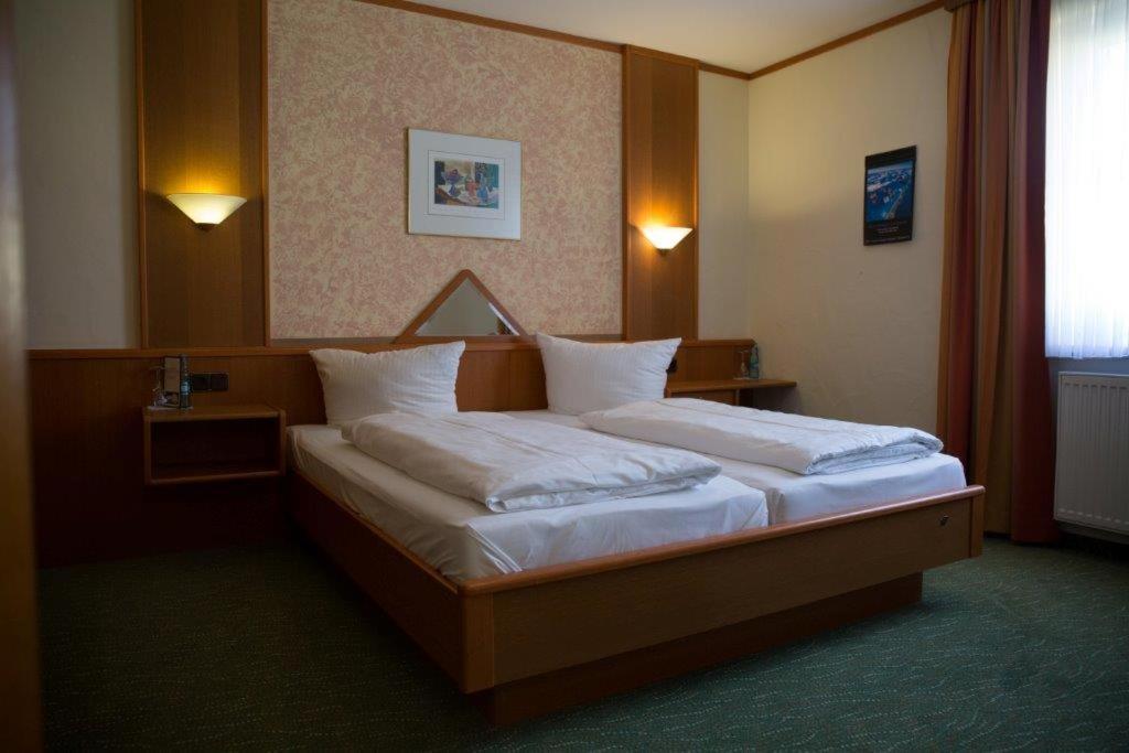 Landgasthof Gruene Linde Екстер'єр фото