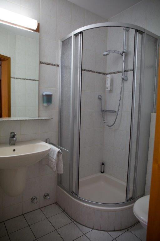 Landgasthof Gruene Linde Екстер'єр фото